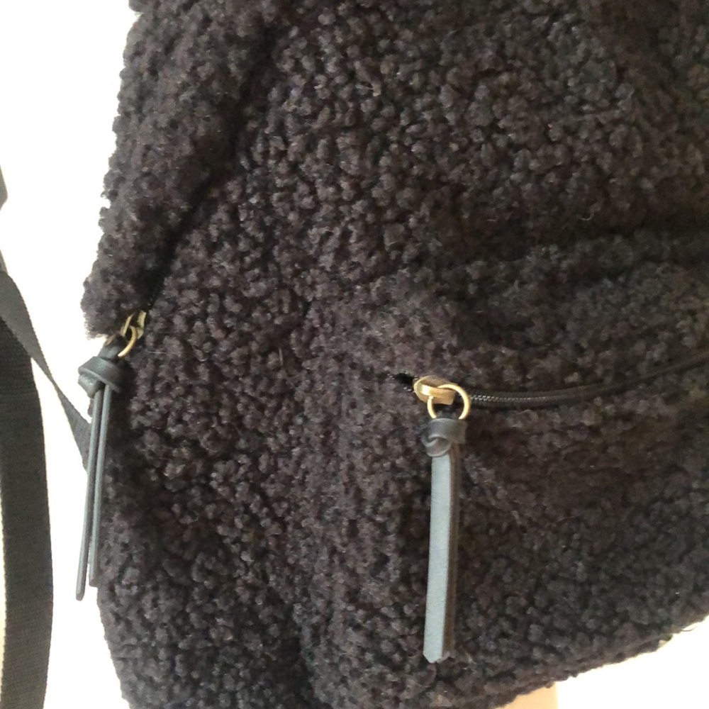 🛍 Sherpa Backpack - Picture 2 of 6